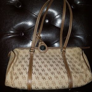 Dooney & Bourke Purse